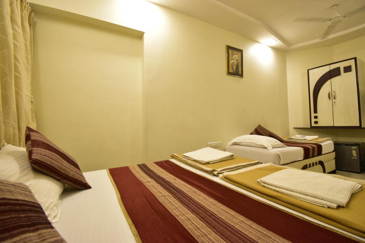 Hotel Kalpana Palace, מומביי מראה חיצוני תמונה