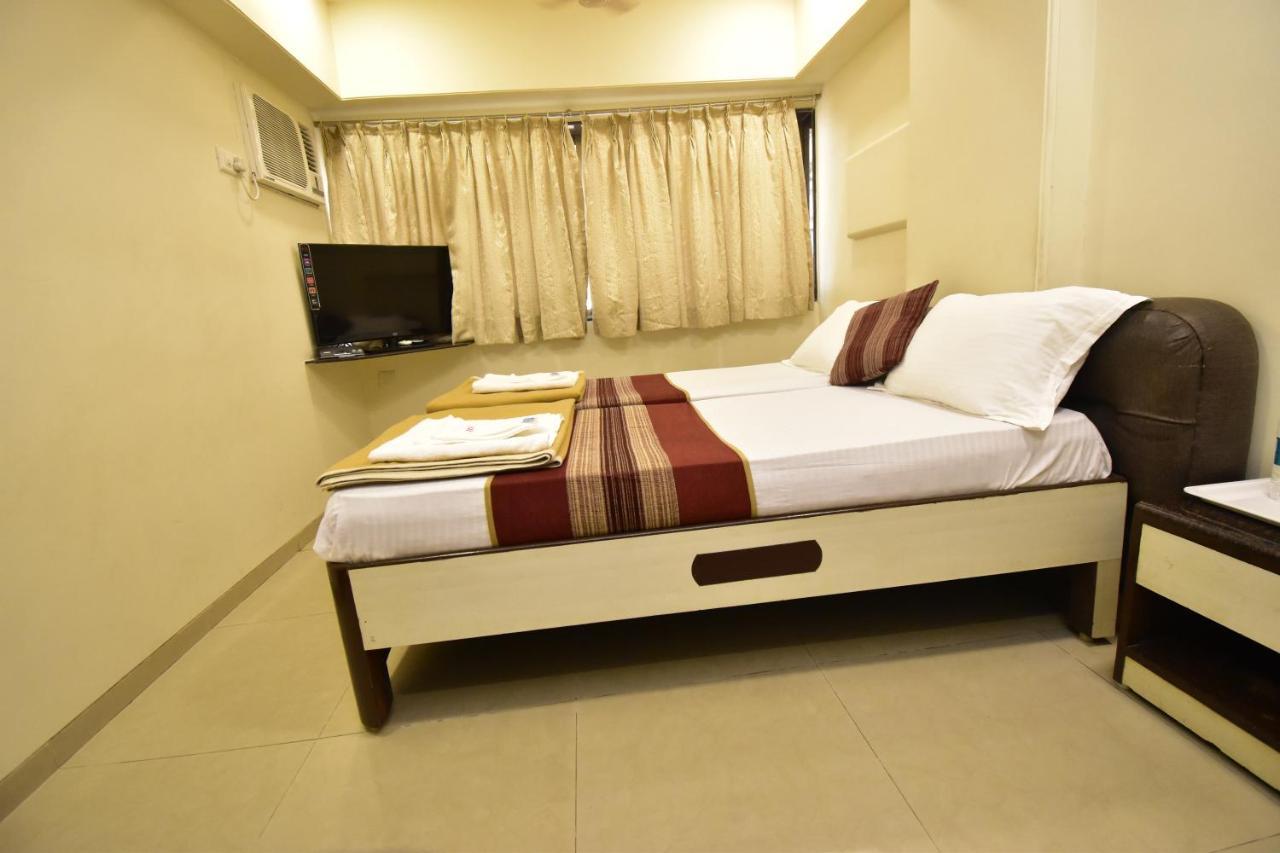 Hotel Kalpana Palace, מומביי מראה חיצוני תמונה