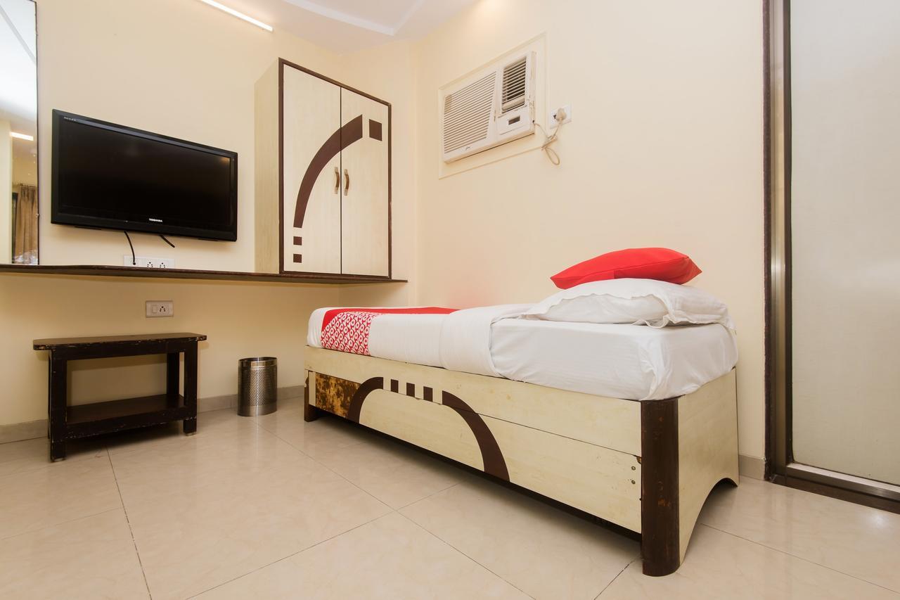 Hotel Kalpana Palace, מומביי מראה חיצוני תמונה
